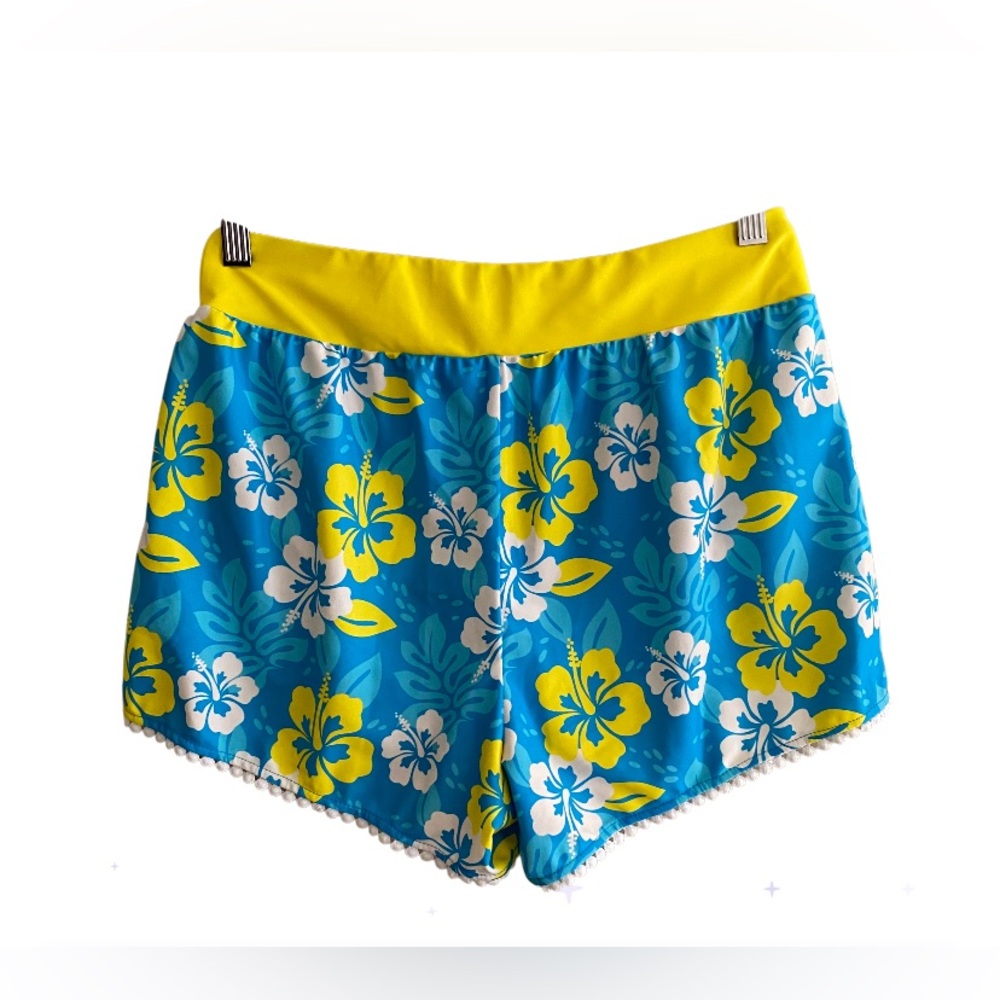 Two Piece Swimwear Bathing Suit Blue Floral Halter Top and Swim Shorts - Picture 16 of 16